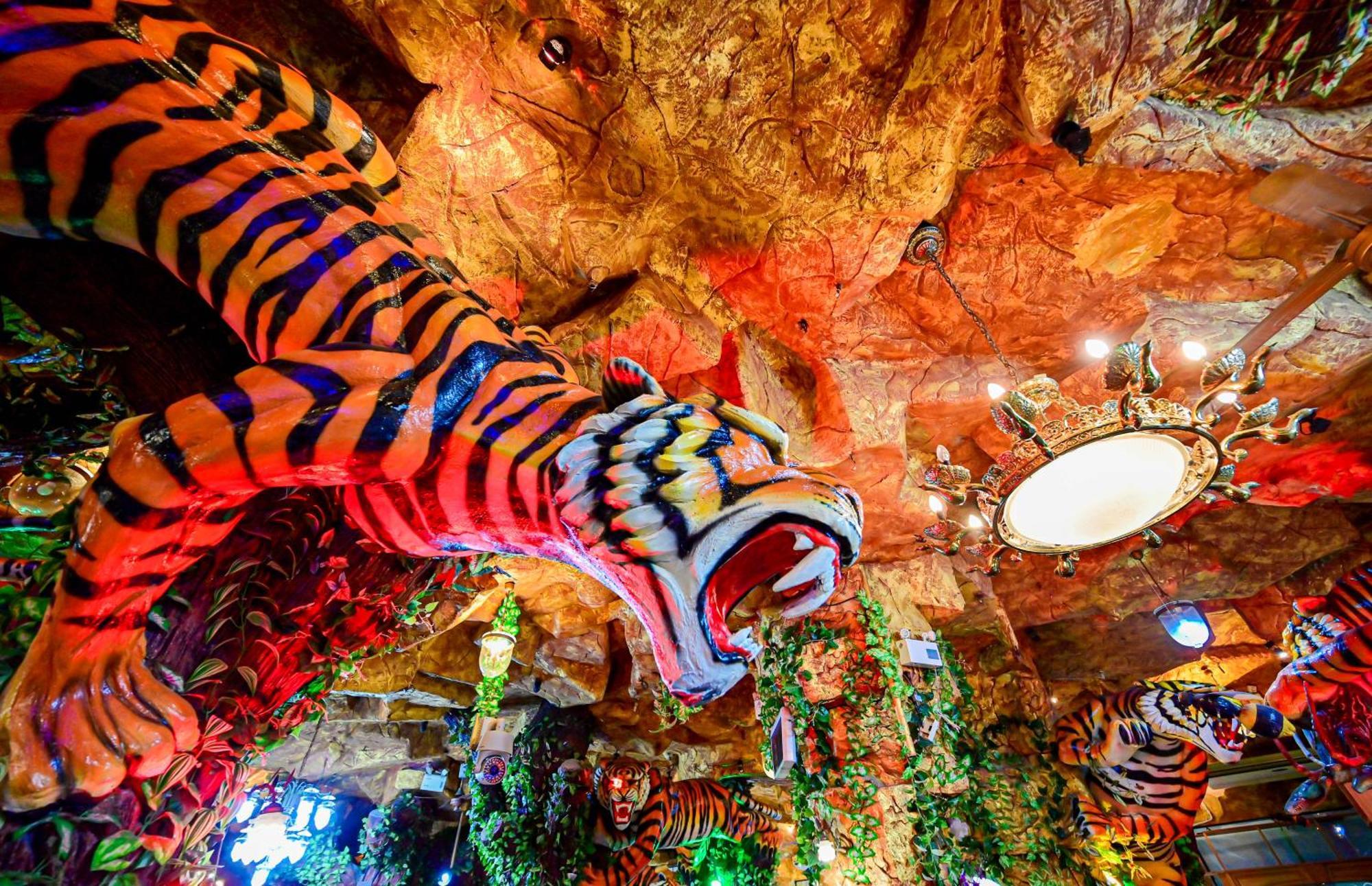 Tiger Complex Hotel Patong 외부 사진