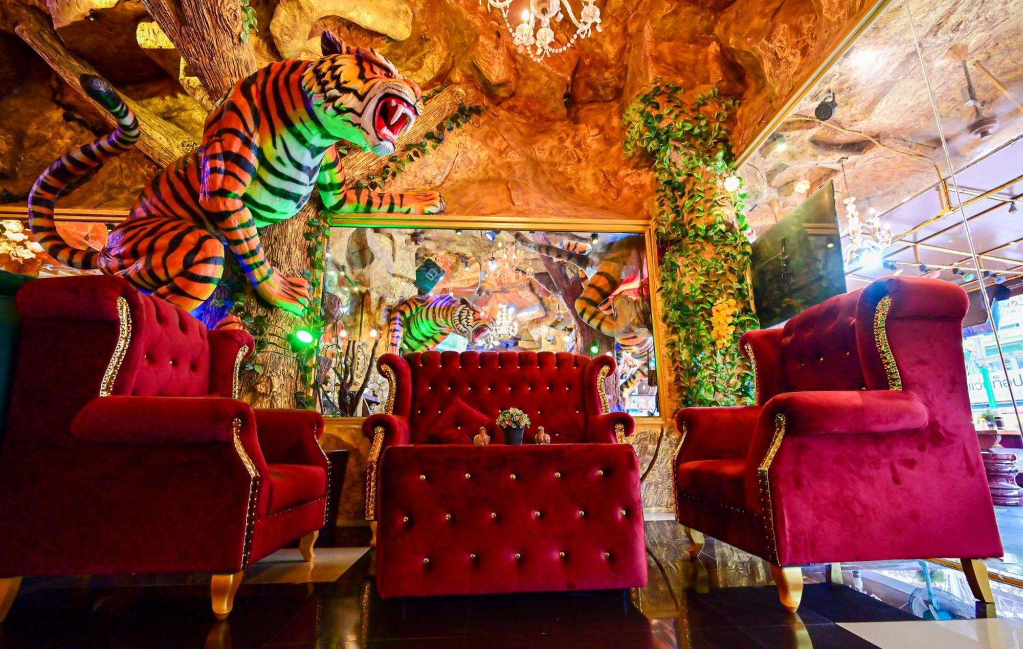 Tiger Complex Hotel Patong 외부 사진