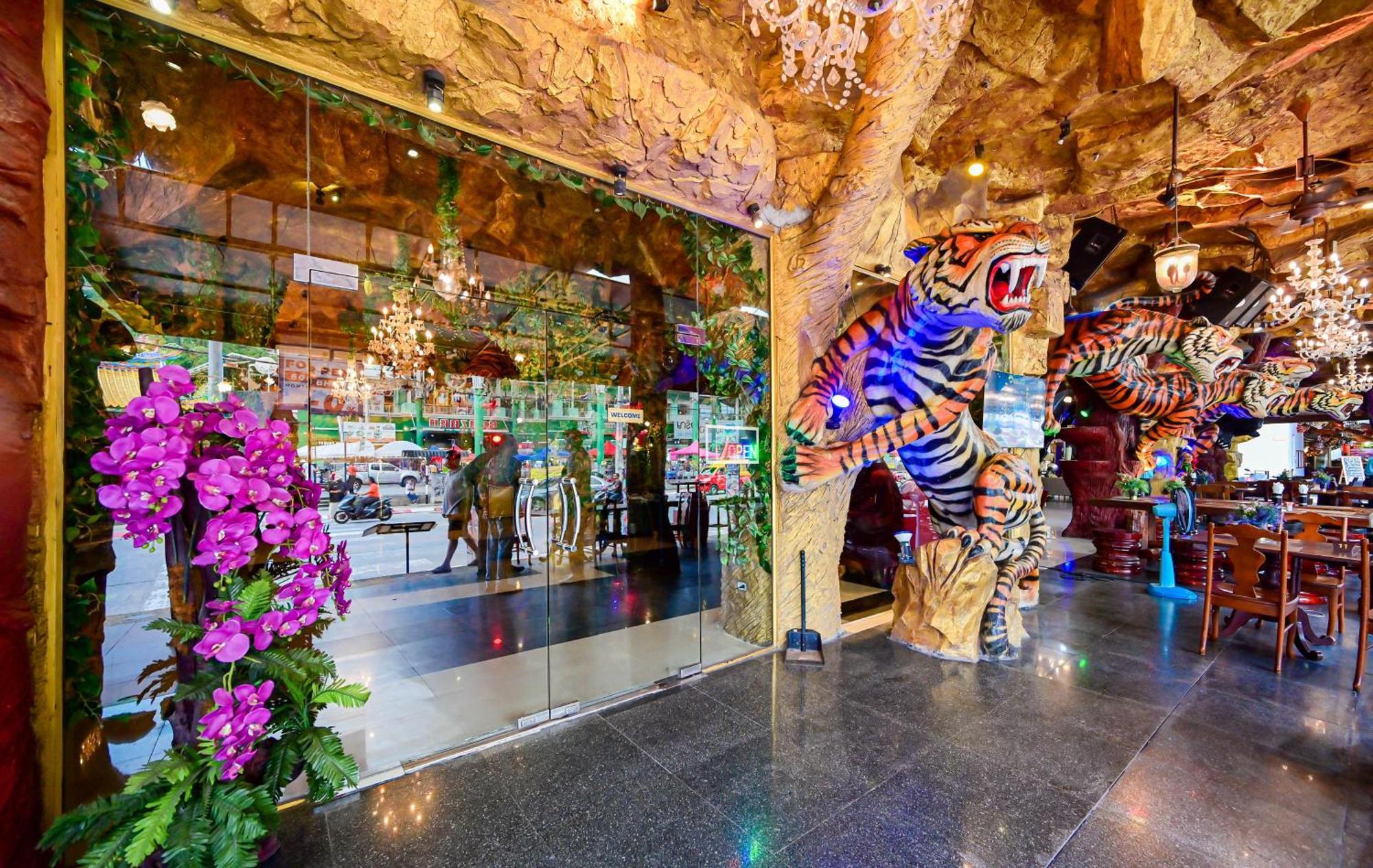Tiger Complex Hotel Patong 외부 사진