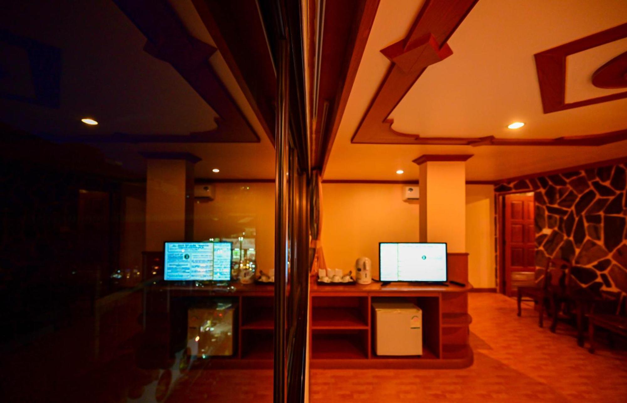 Tiger Complex Hotel Patong 외부 사진