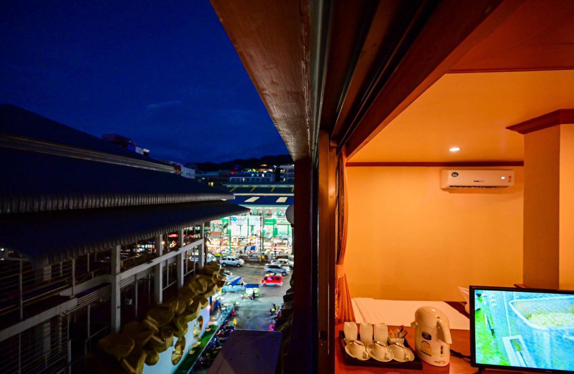 Tiger Complex Hotel Patong 외부 사진