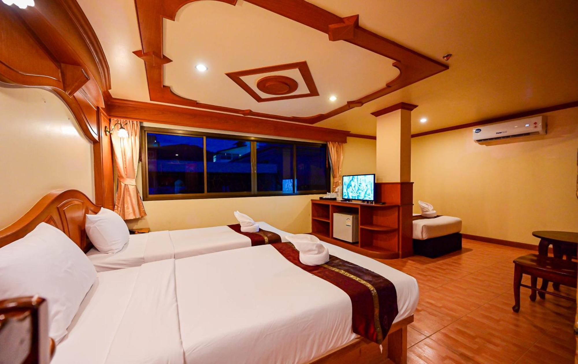 Tiger Complex Hotel Patong 외부 사진