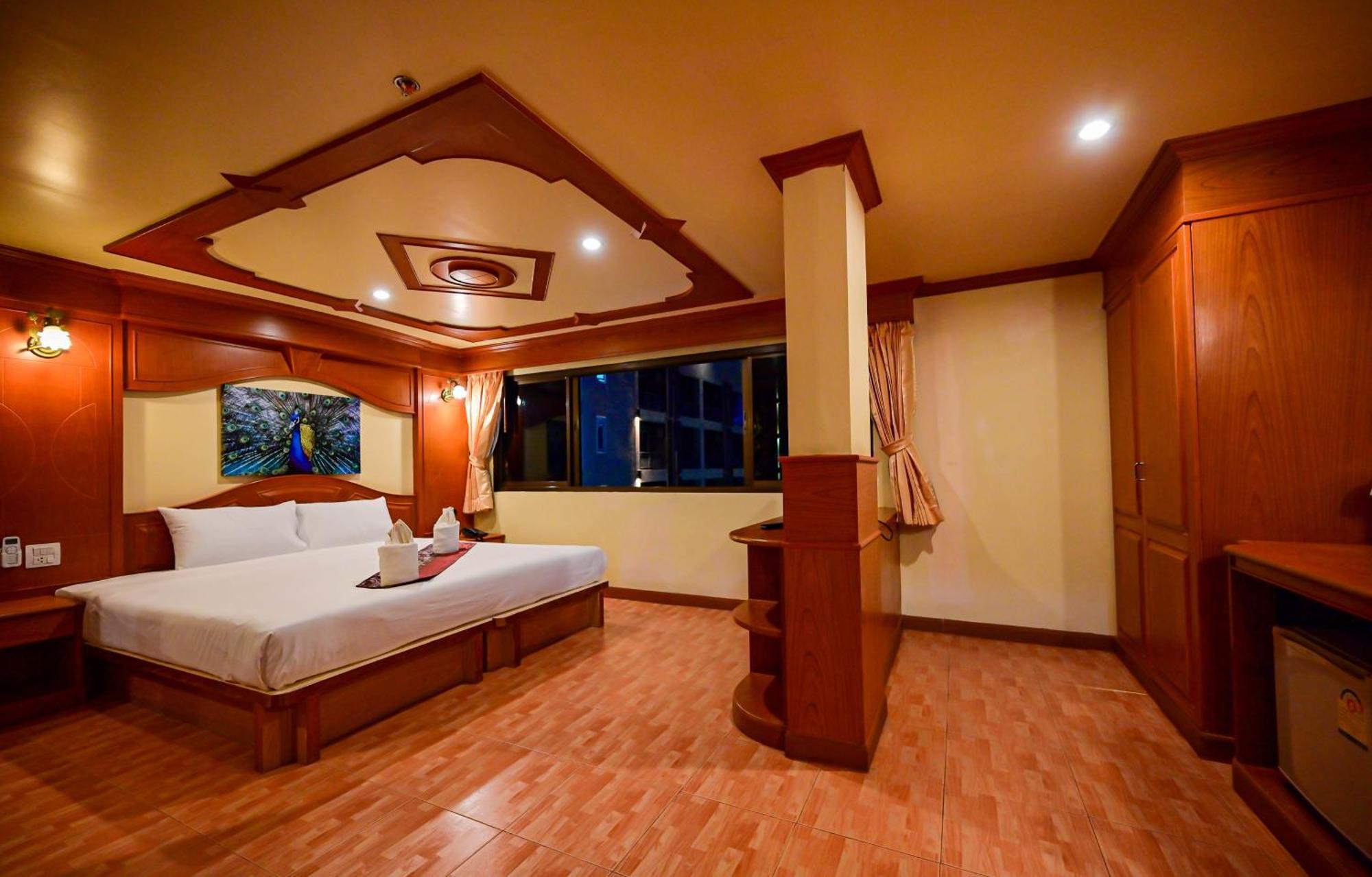 Tiger Complex Hotel Patong 외부 사진