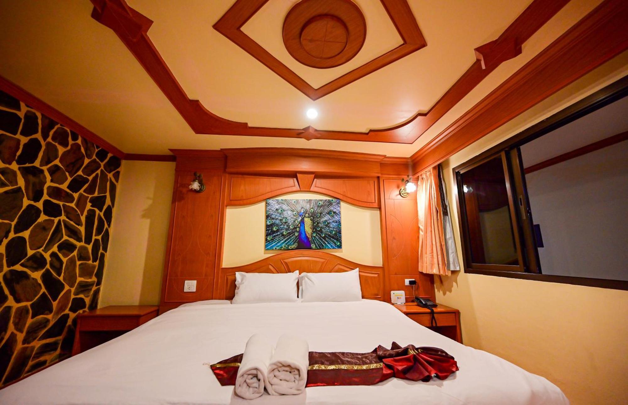 Tiger Complex Hotel Patong 외부 사진